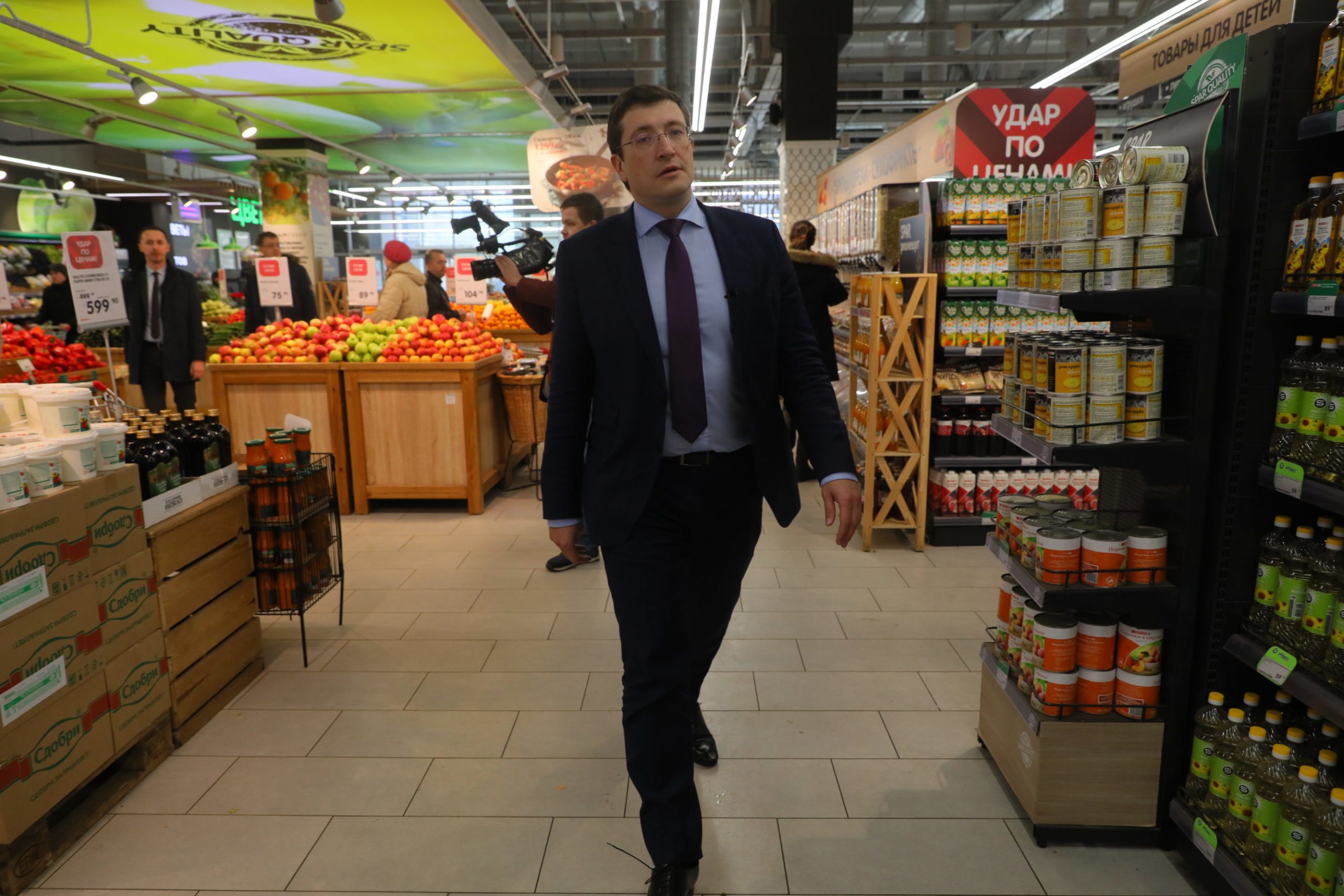Глеб Никитин проверил наличие продуктов и товаров массового спроса в нижегородских магазинах