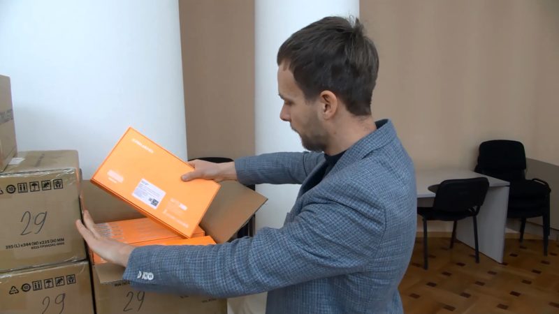 Представителей избирательных комиссий Нижегородской области обеспечат планшетами для подомовых обходов избирателей