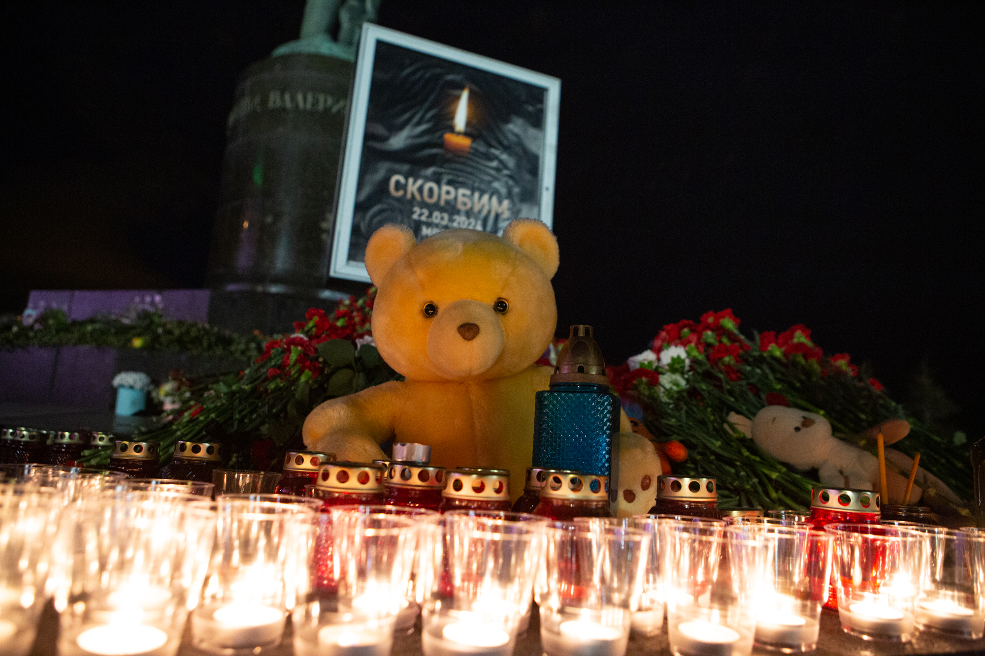 В Нижнем Новгороде зажгли свечи в память о жертвах теракта в «Крокус Сити Холле»