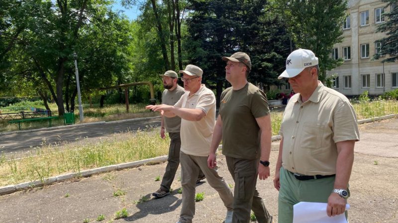 Андрей Гнеушев оценил ход работ на подшефной территории в Донецкой народной республике