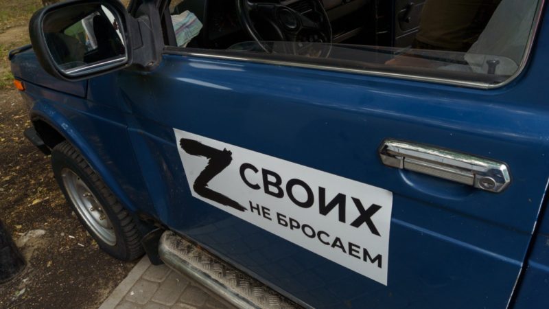 Дом народного единства передал четыре автомобиля нижегородским участникам СВО