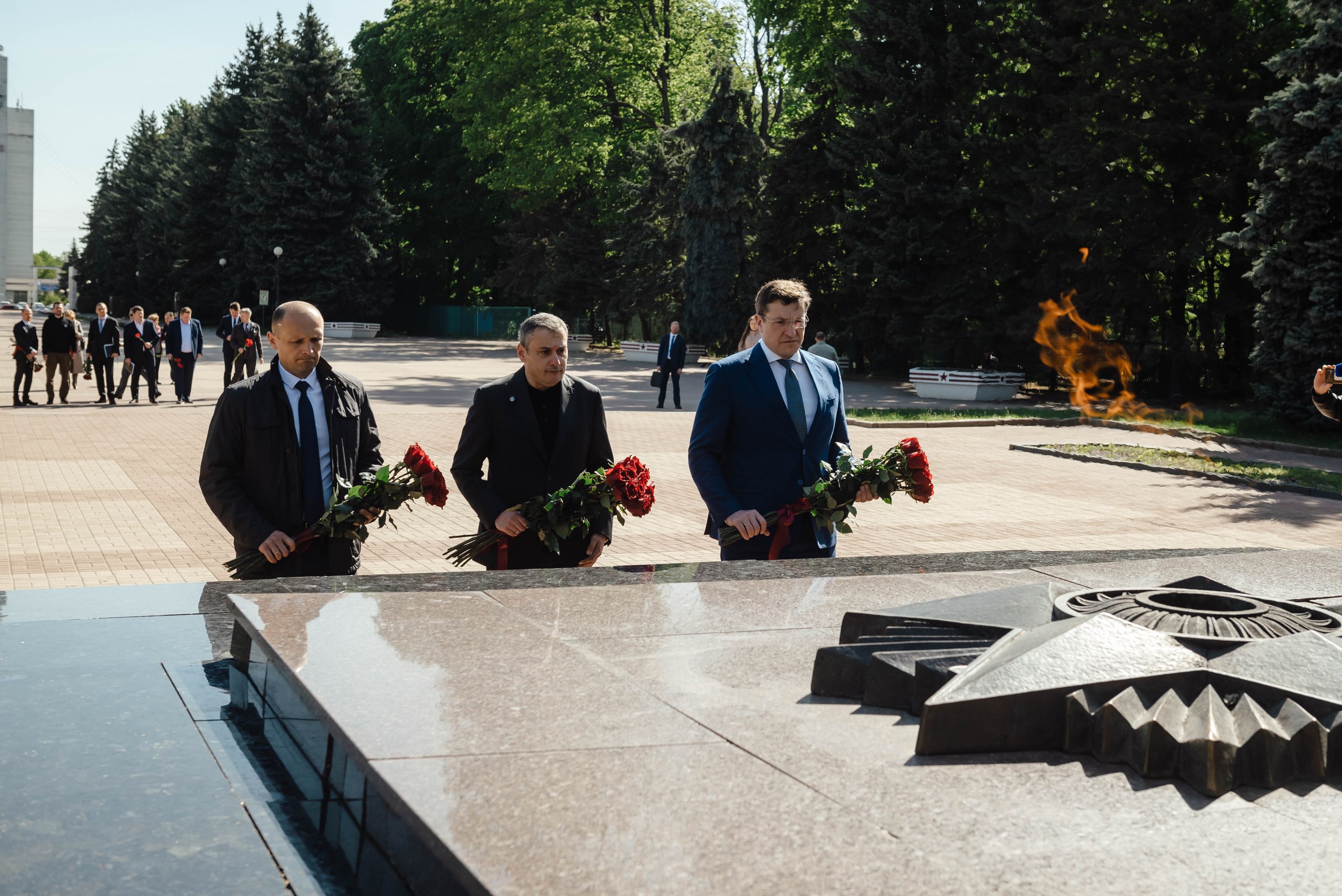 Визит Глеба Никитина в Курскую область, пополнение парка автомобилей скорой помощи, восстановление подшефных территорий в ДНР и другие итоги недели