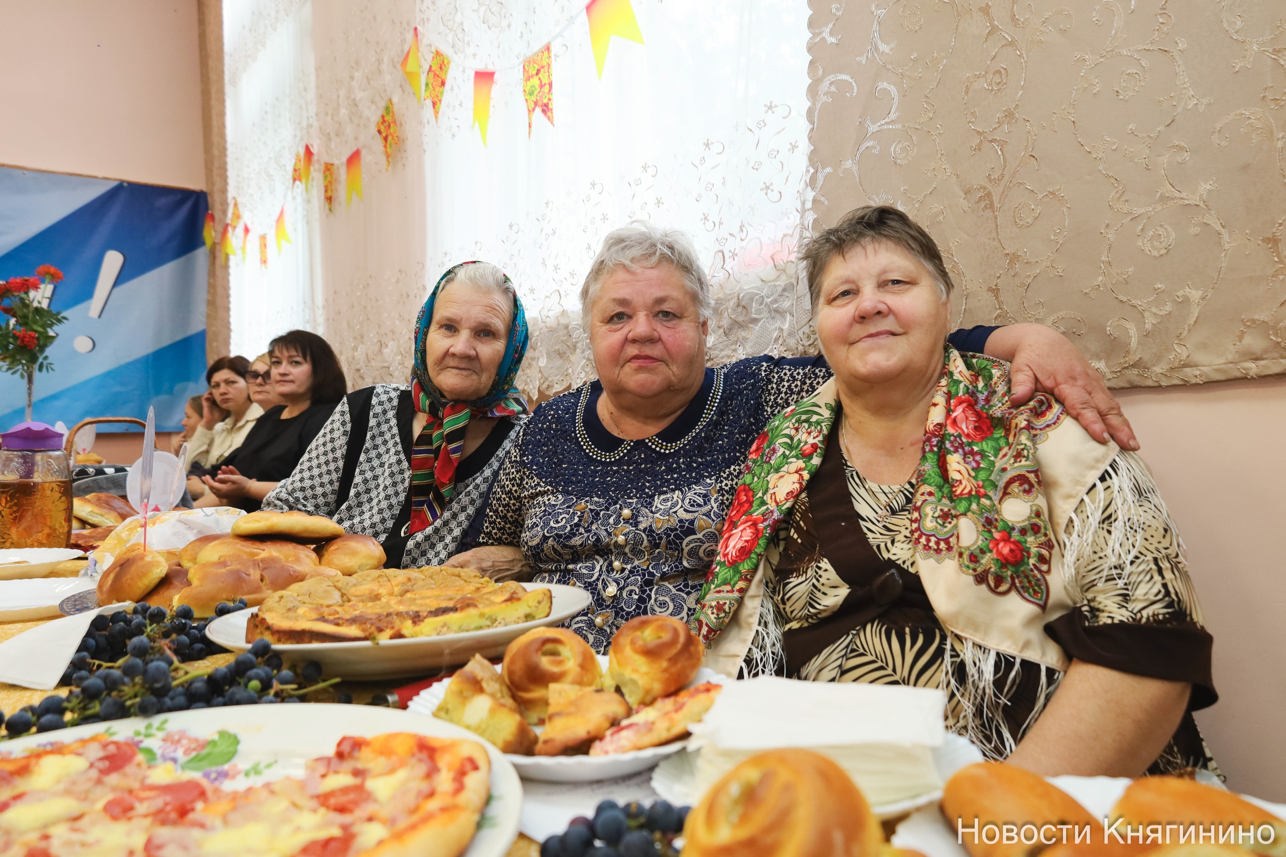 Красна изба углами, а фестиваль в Покрове – пирогами