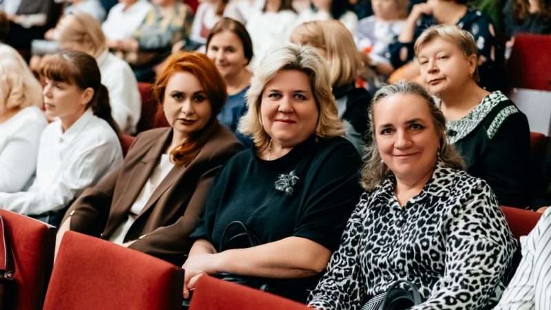 Более 50 нижегородских работников сферы образования получили награды федерального и регионального уровня