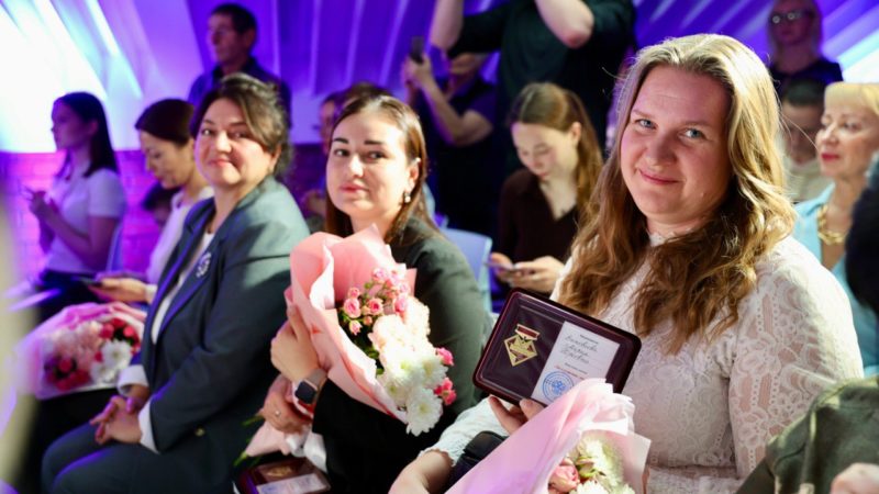 42 нижегородца получили почетные знаки «За служение людям»