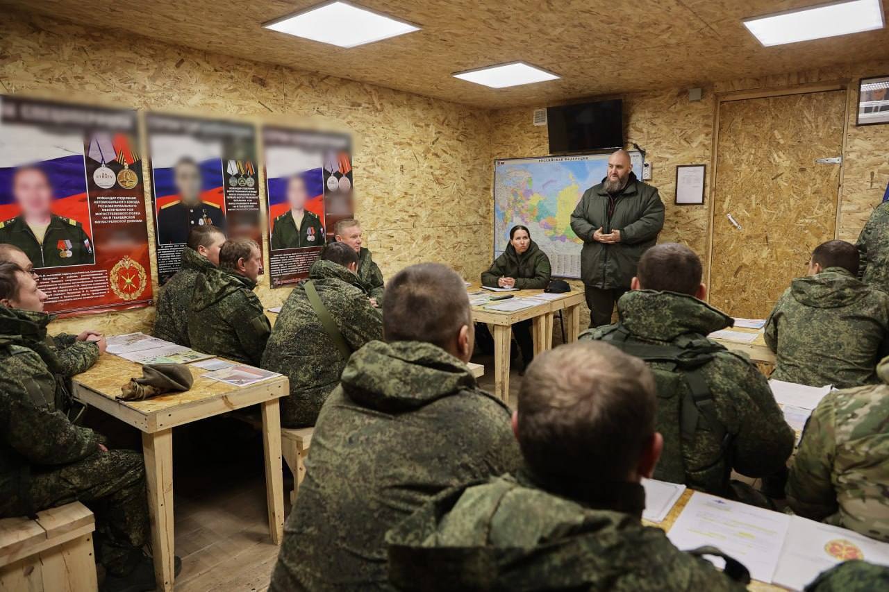 Представители правительства Нижегородской области встретились с военнослужащими в зоне СВО
