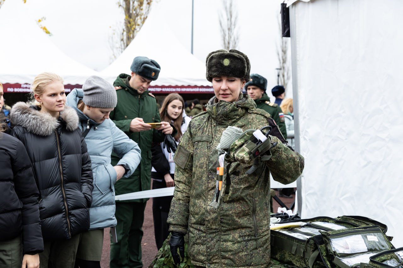 Более 400 человек объединила масштабная военно-патриотическая акция, приуроченная ко Дню призывника