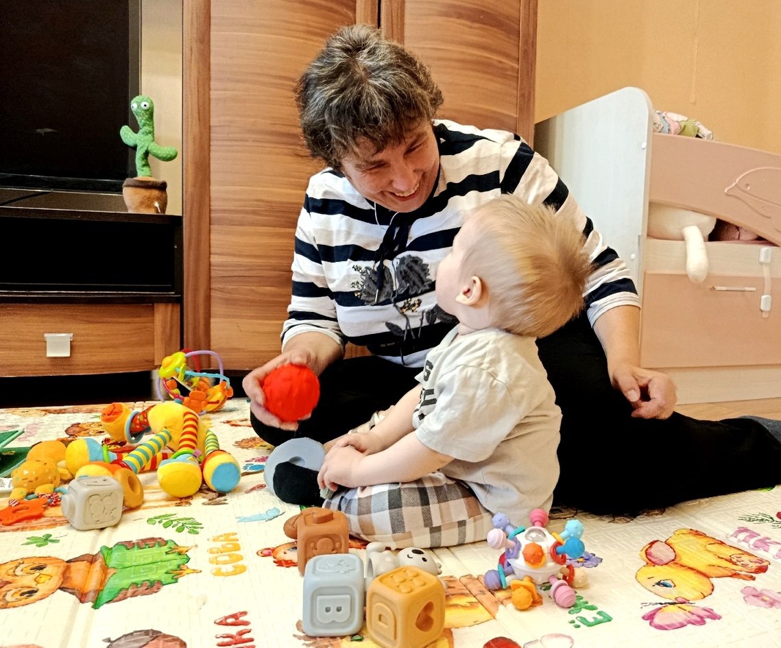 Уже более 1400 нижегородских семей пользуются услугой «Социальная няня»