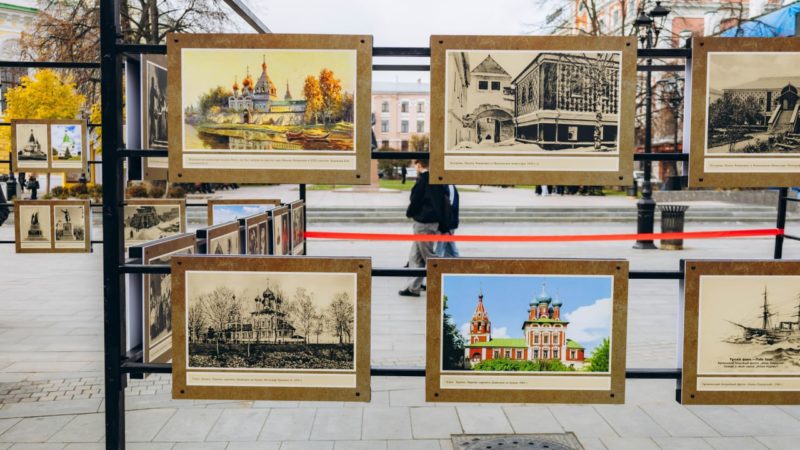 В Нижнем Новгороде на Большой Покровской открылась уличная выставка «Вечен народный подвиг»
