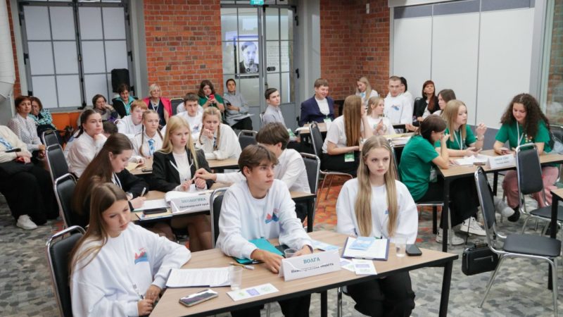 В нижегородских школах провели уроки «Разговоры о важном» на тему 500-летия с начала освоения Северного морского пути