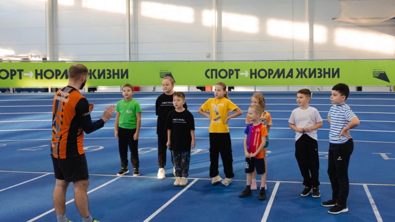 Беговая семейная тренировка состоялась в рамках программы «ОСНОВА — нижегородский проект жизни»