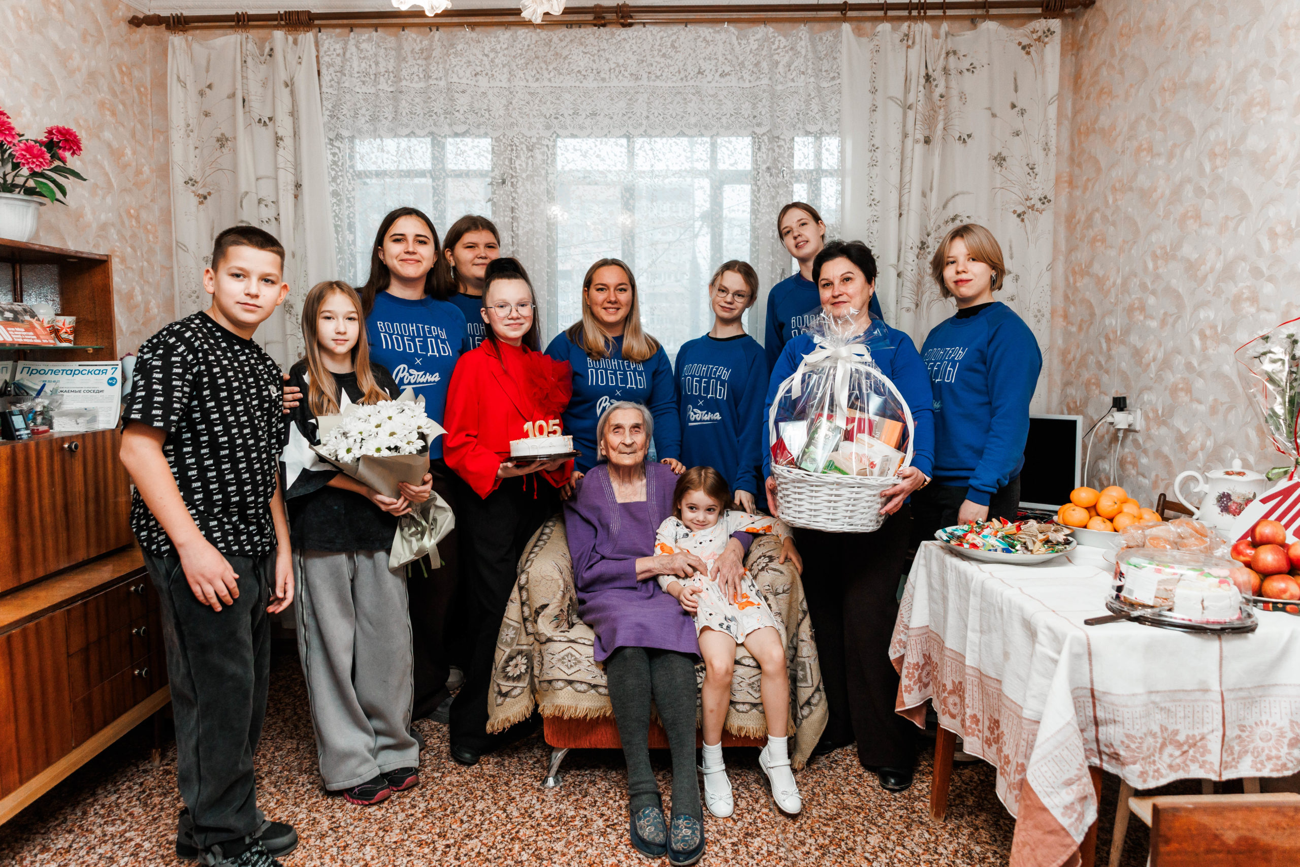 Волонтёры Победы поздравили нижегородскую труженицу тыла Марию Комолову со 105-летием
