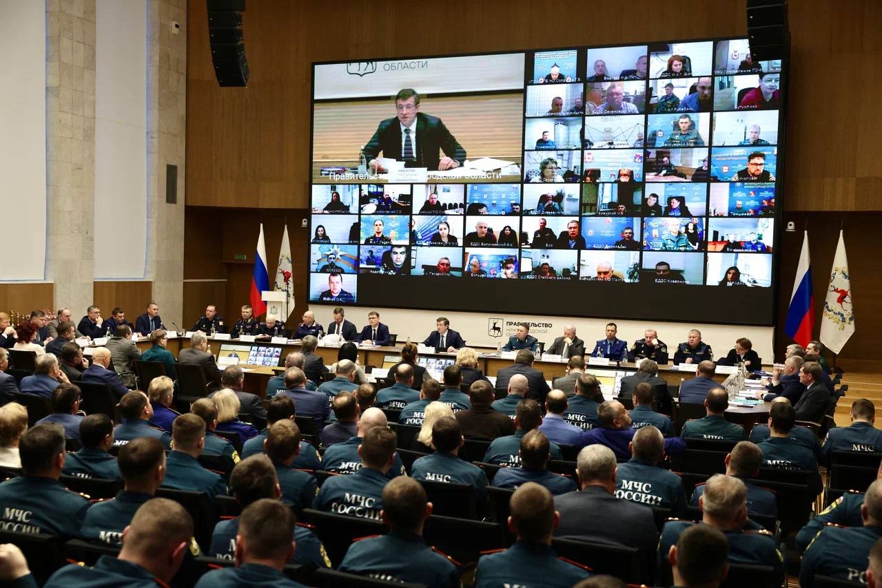 Глеб Никитин провел первое в 2026 году заседание комиссии по предупреждению и ликвидации ЧС и обеспечению пожарной безопасности