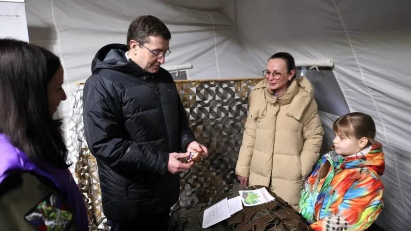 В преддверии Дня защитника Отечества из Нижегородской области в зону СВО отправили более 100 тонн гуманитарного груза