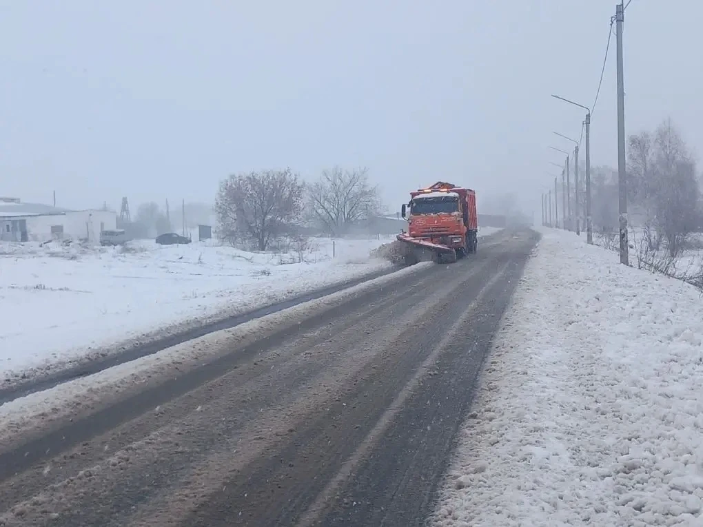 Дорожные службы Нижегородской области работают в усиленном режиме из-за апрельского снегопада