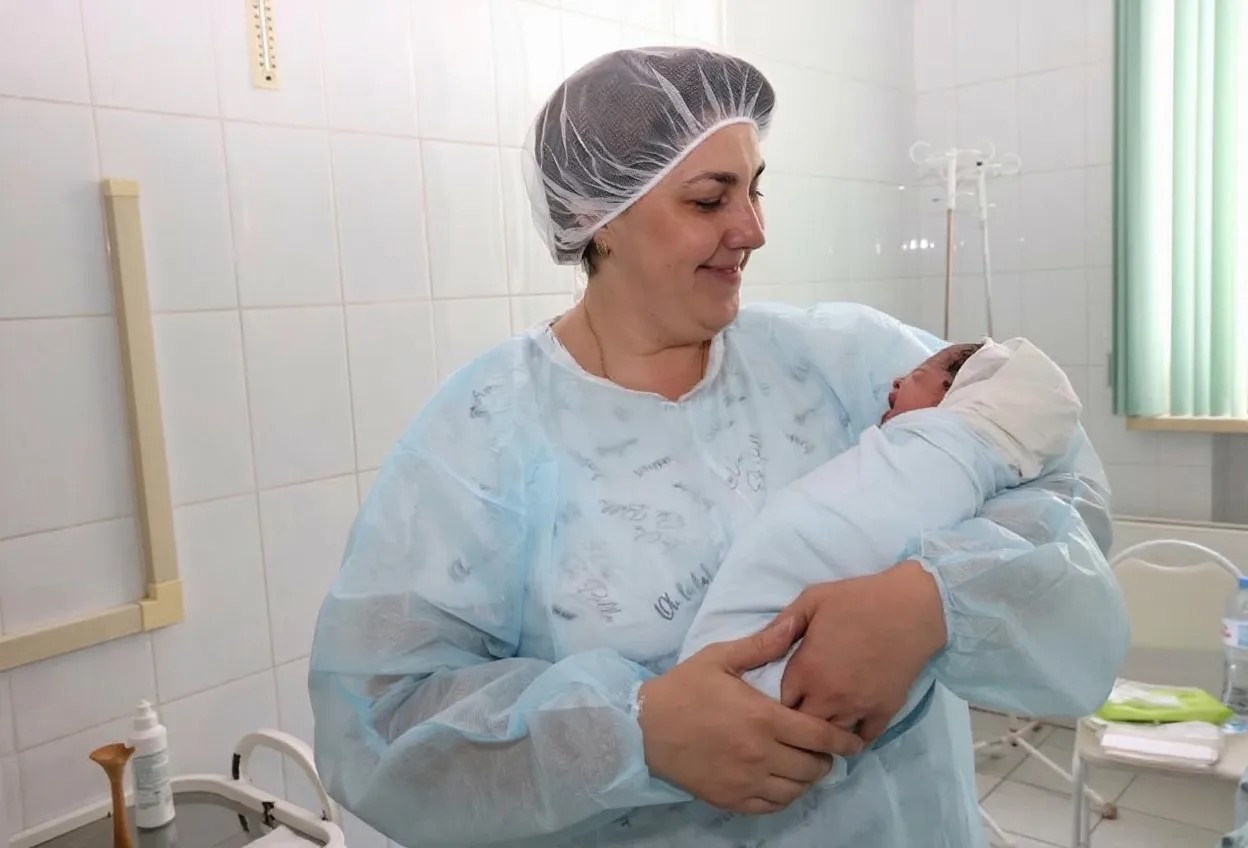 Не только питание: врач рассказала о пяти главных плюсах грудного вскармливания