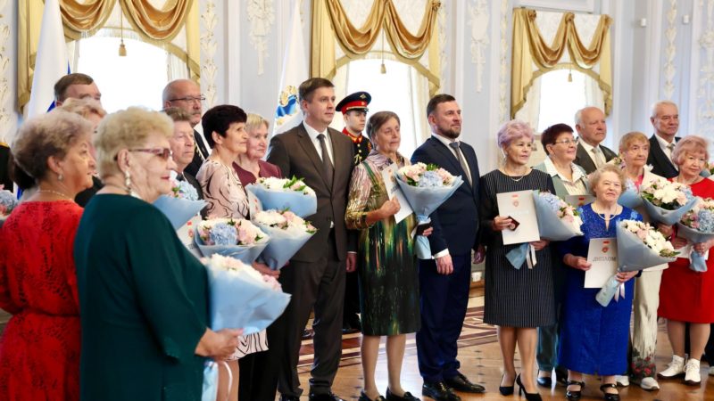 Награждение заслуженных ветеранов, льготные займы для пострадавших селлеров, строительство новой фермы в Богородском округе и другие итоги недели